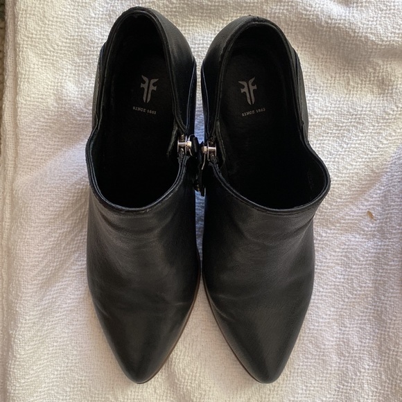 LAST CALL! Like new Frye booties. Black. 6.5. 2.5” heel. Leather upper. - Picture 7 of 8